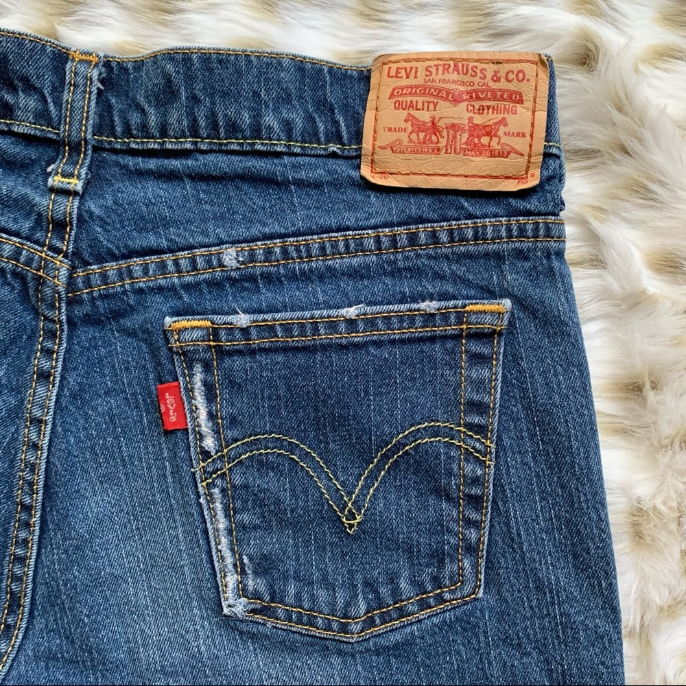 Levi’s 515 Bootcut Jeans (size 4 M)